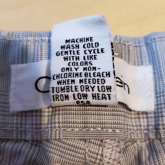 Calvin Klein shorts - Picture 4 of 5